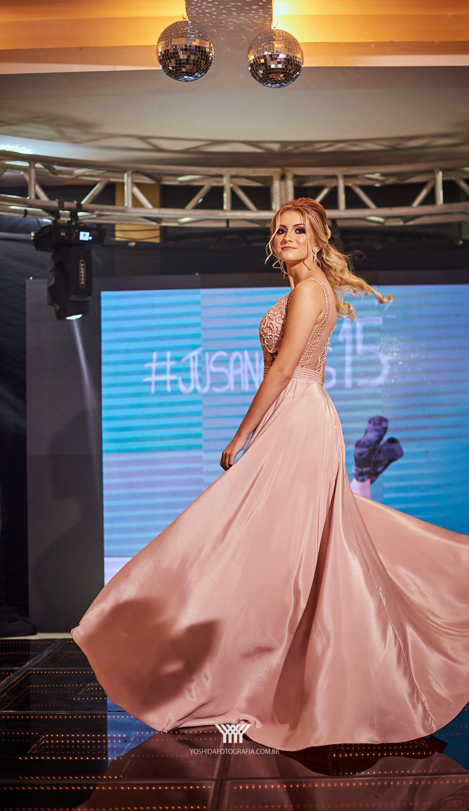 Foto Julia Sanches 15 anos  - Imagem 32