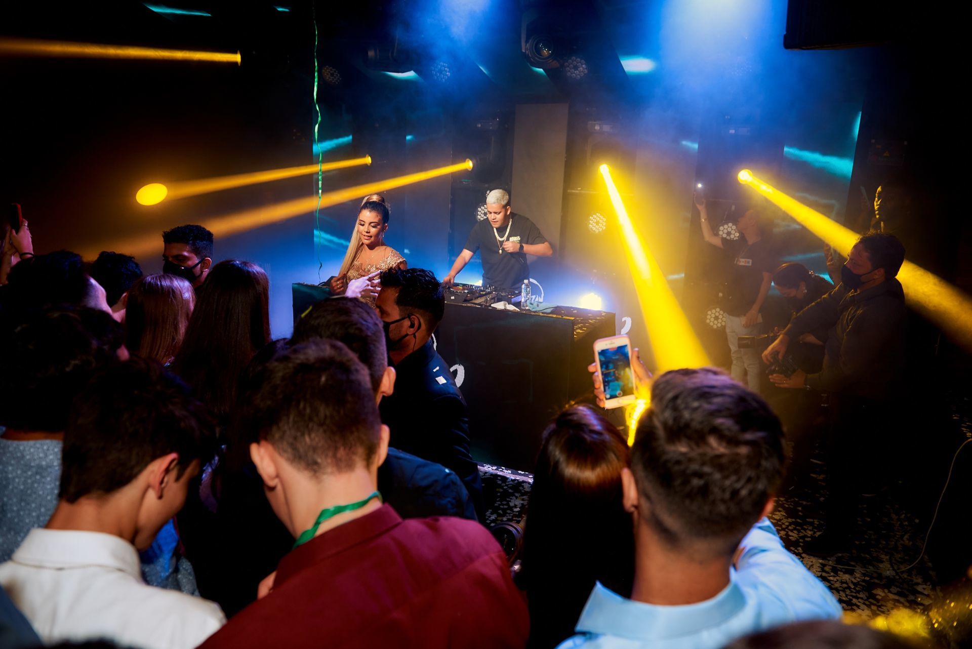 Foto Maria Isabella - Sixteen Foto Maria Isabella - Sixteen - Imagem 54