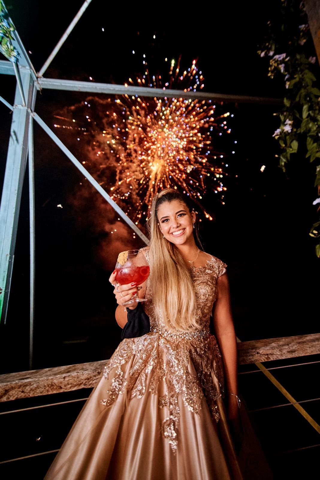 Foto Maria Isabella - Sixteen Foto Maria Isabella - Sixteen - Imagem 52