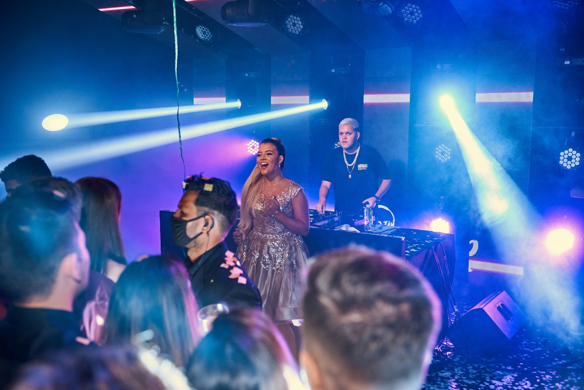 Foto Maria Isabella - Sixteen Foto Maria Isabella - Sixteen - Imagem 55