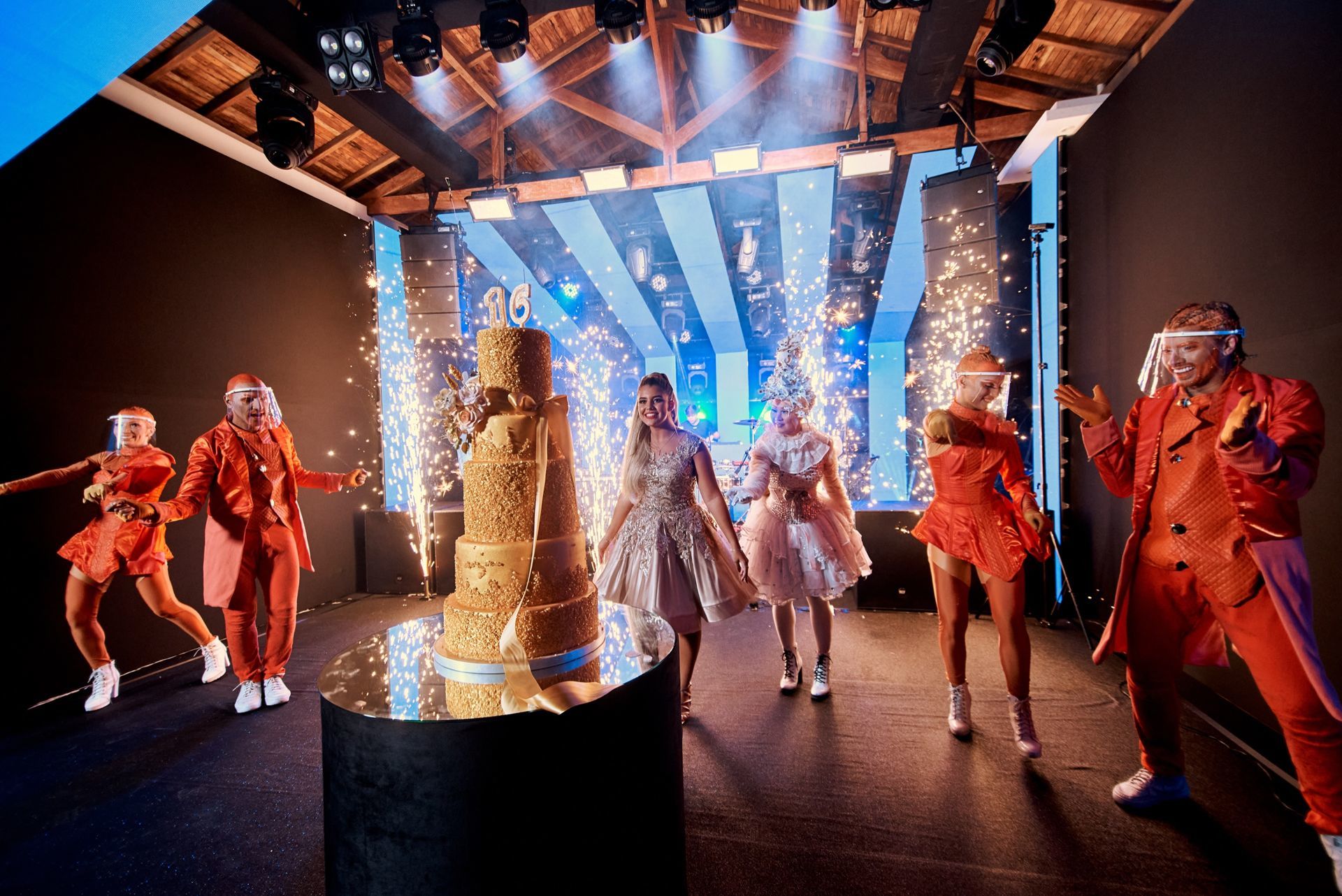 Foto Maria Isabella - Sixteen Foto Maria Isabella - Sixteen - Imagem 39