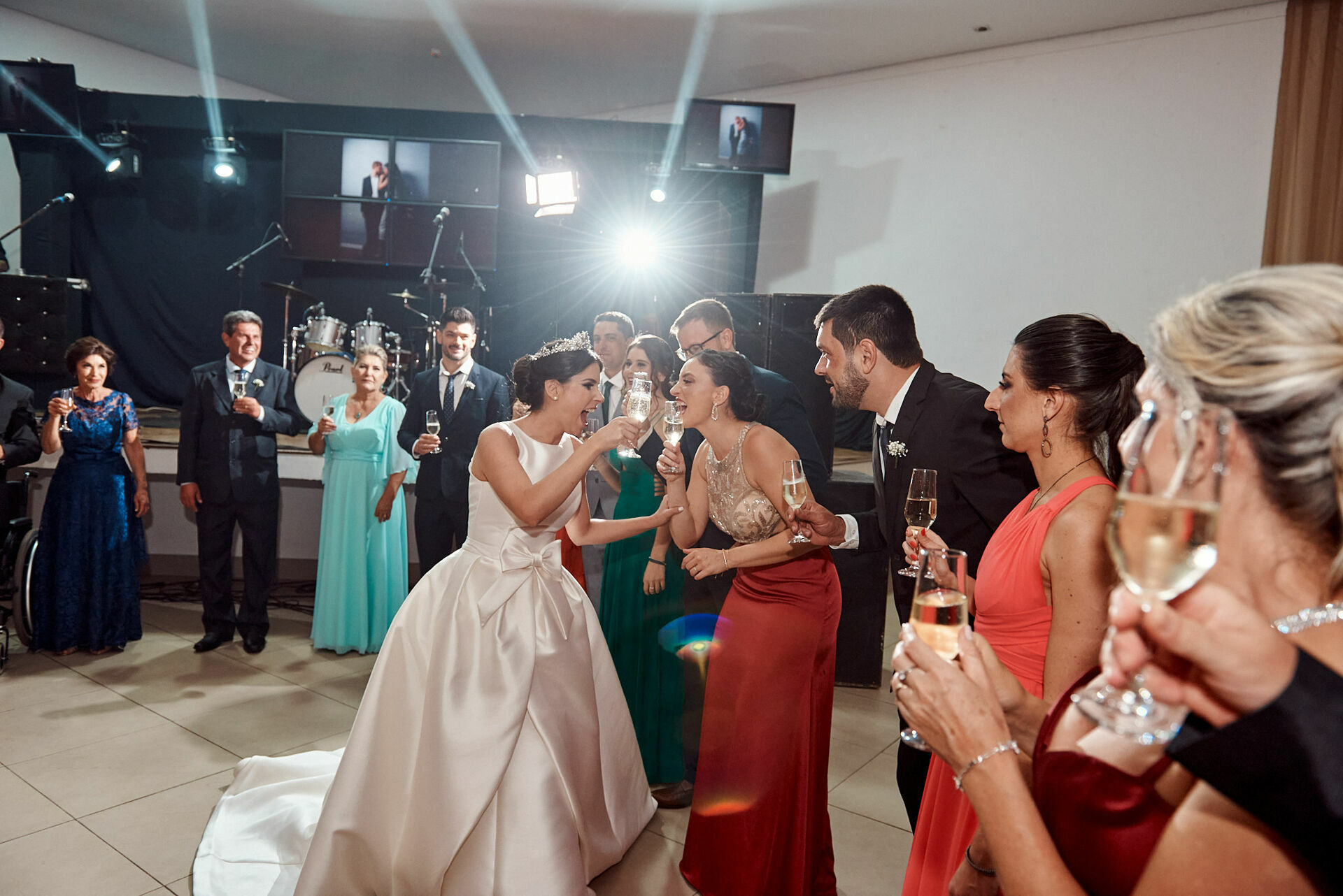 Foto Lindo Casamento no Buffet Caversan - Gabriela e André - - Imagem 71