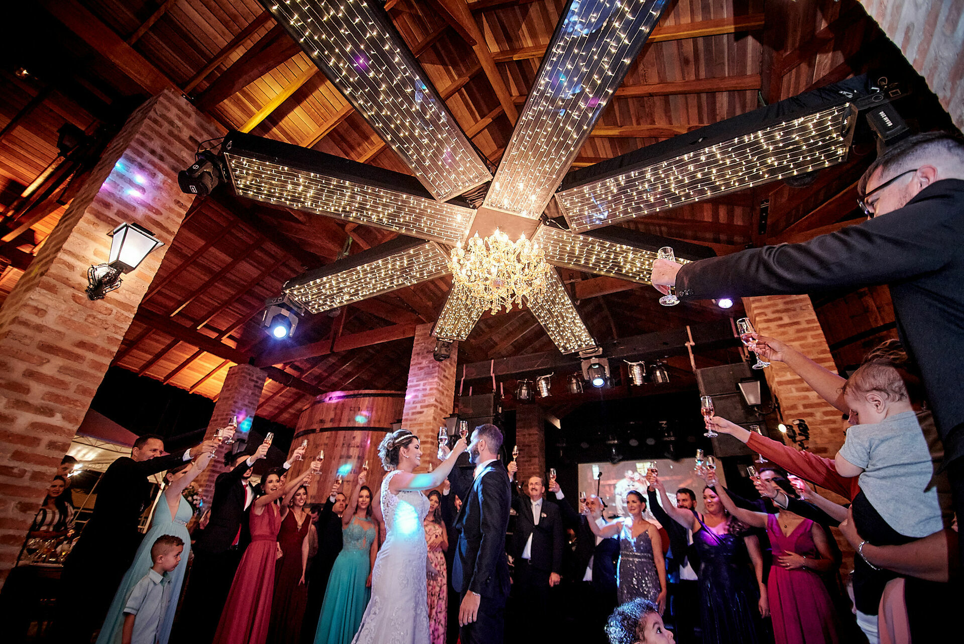 Foto Casamento perfeito em Lençóis Paulista- Tamires e Fernando - Imagem 93