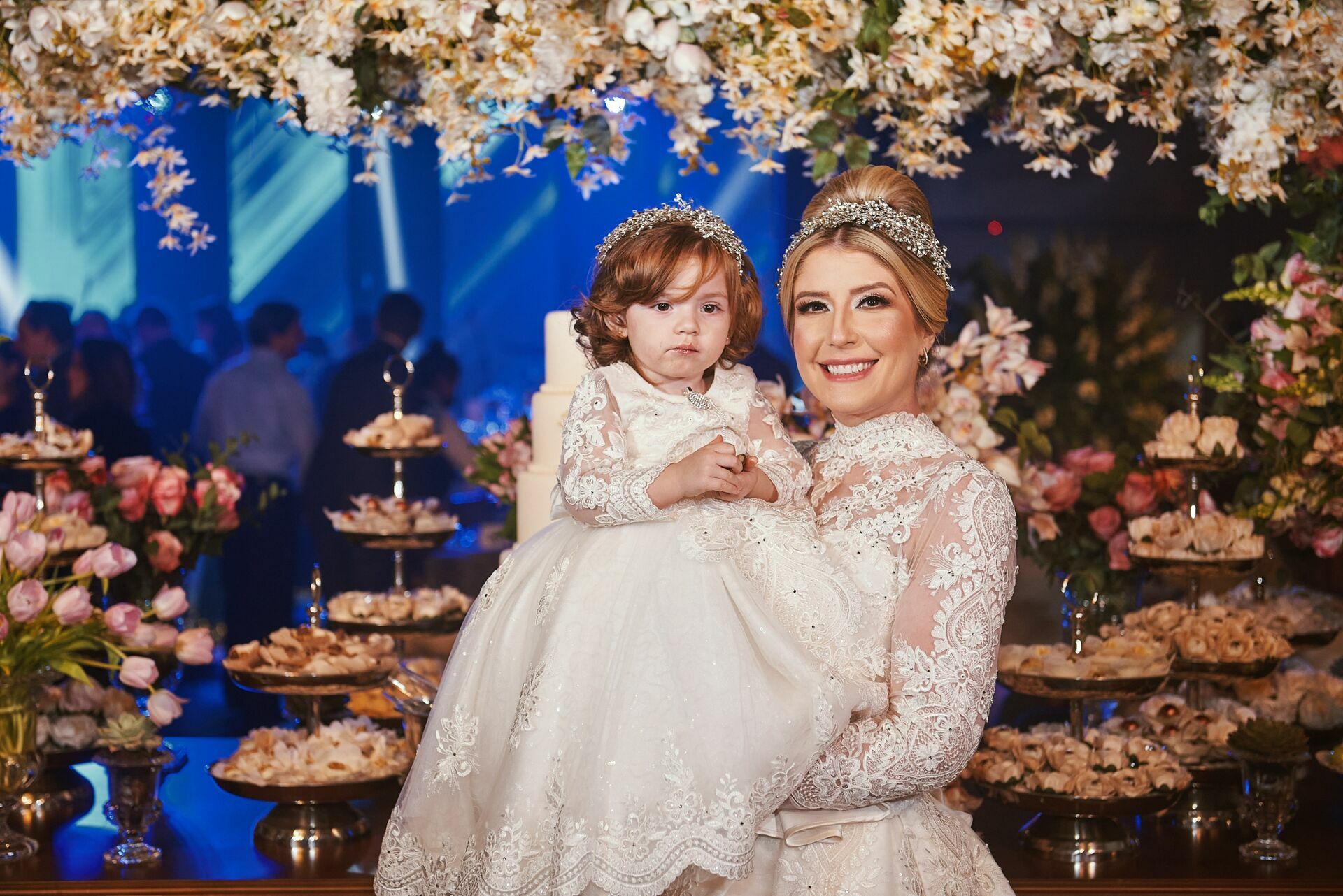 Foto Casamento espetacular Mariana e Marcos no Santuário NS de Fatima e Zion, Bauru - SP - Imagem 37