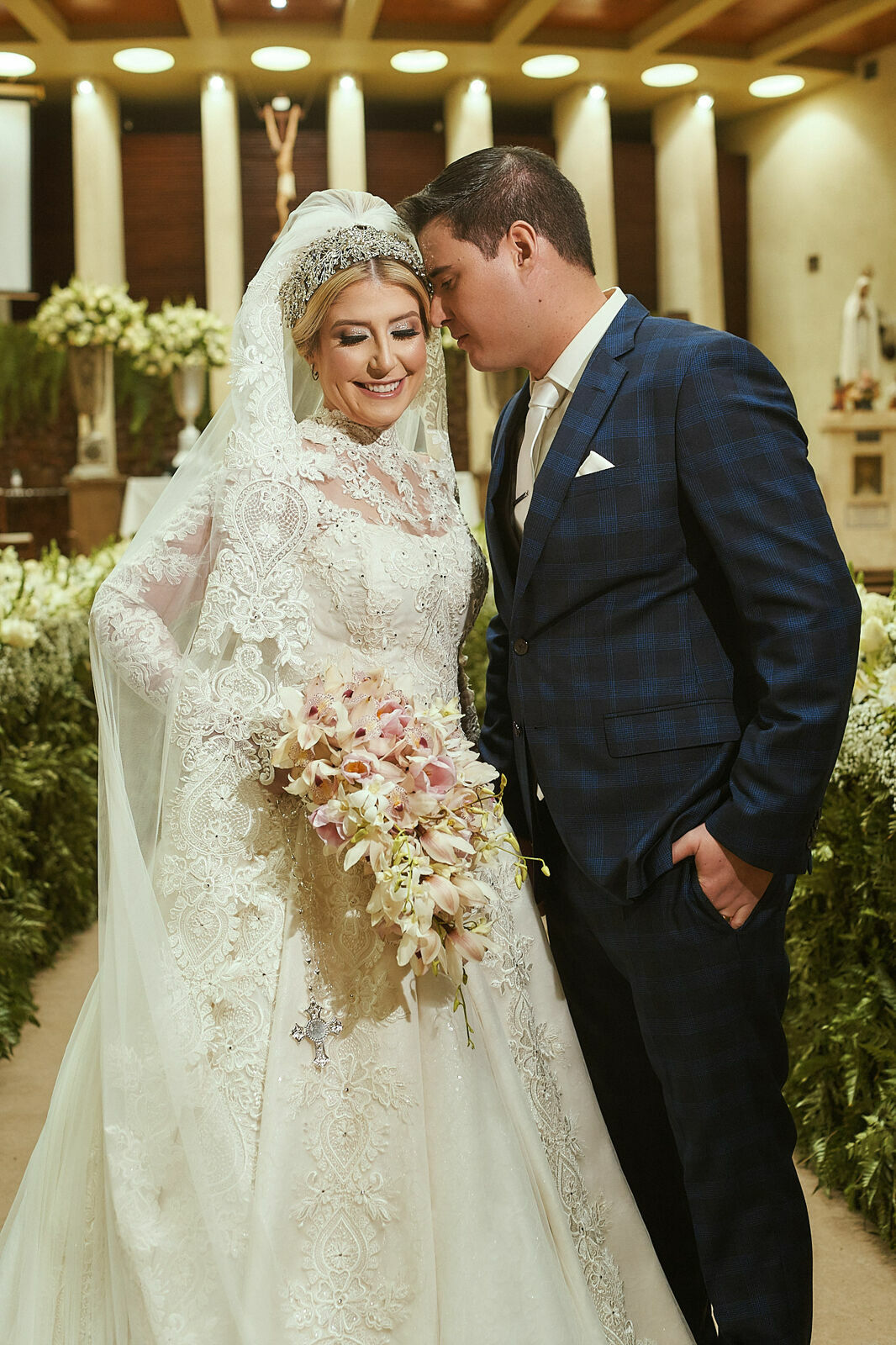 Foto Casamento espetacular Mariana e Marcos no Santuário NS de Fatima e Zion, Bauru - SP - Imagem 31