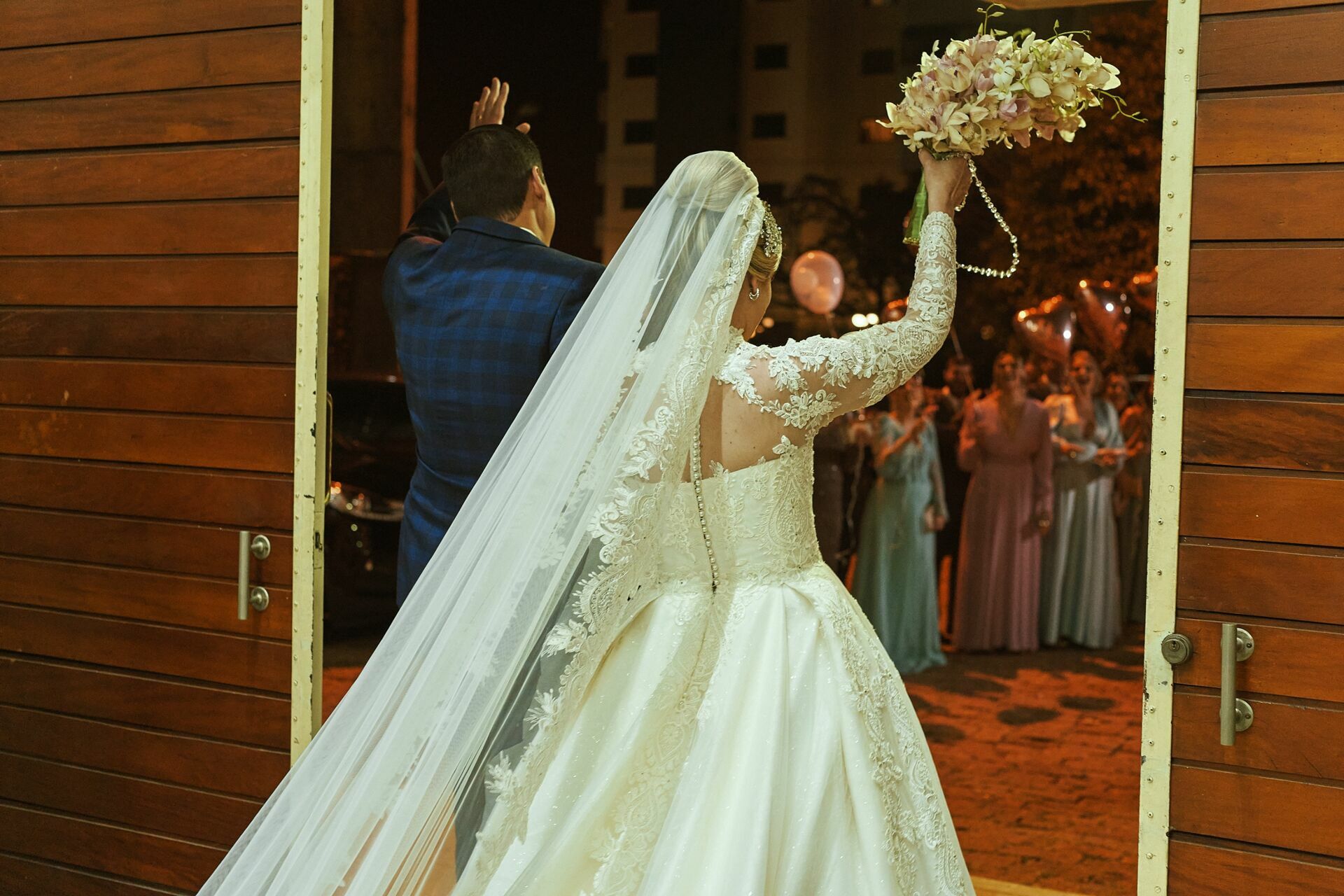 Foto Casamento espetacular Mariana e Marcos no Santuário NS de Fatima e Zion, Bauru - SP - Imagem 29