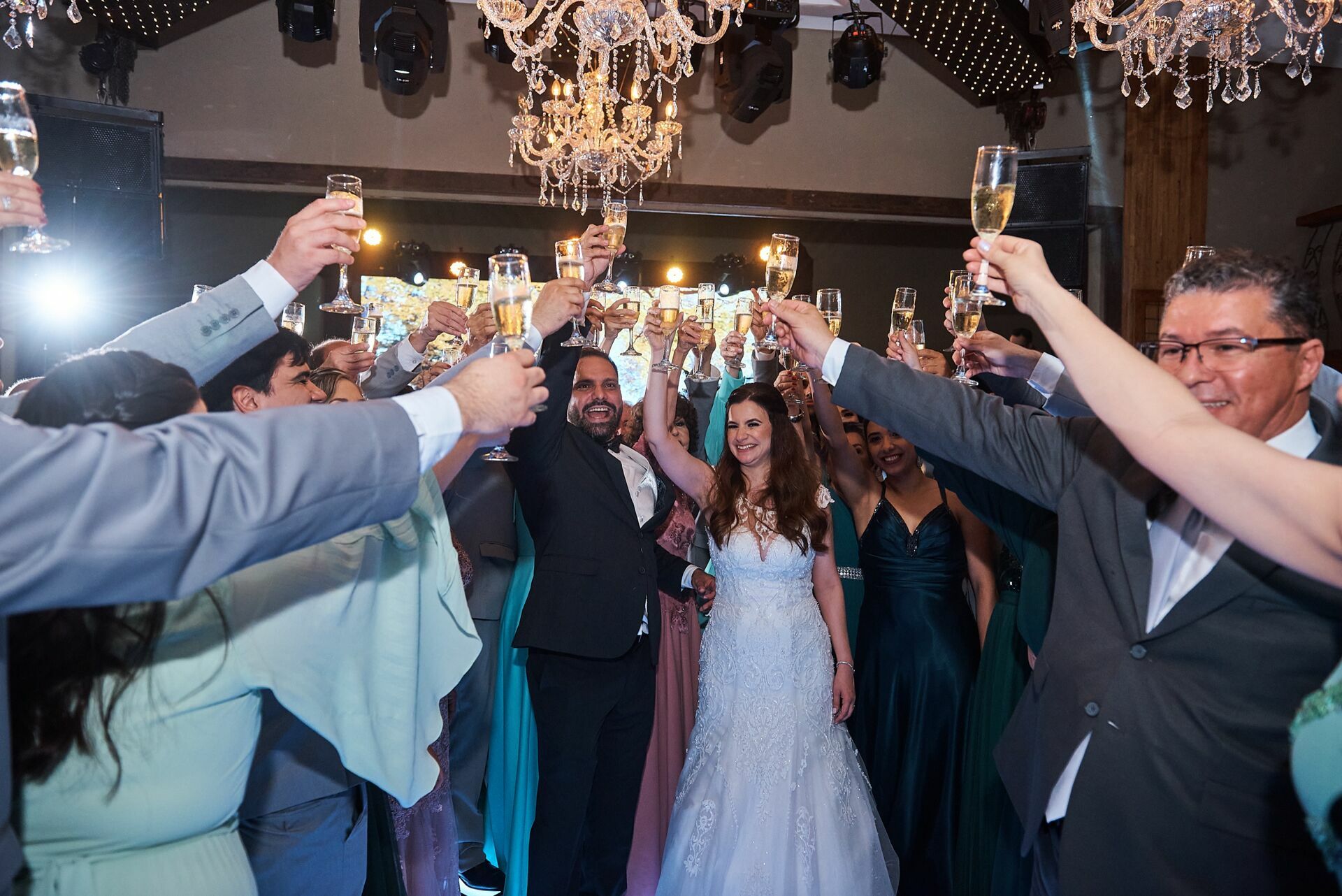 Foto Vanessa & Igor - Casamento lindo no Covadonga Bauru-SP - Imagem 154