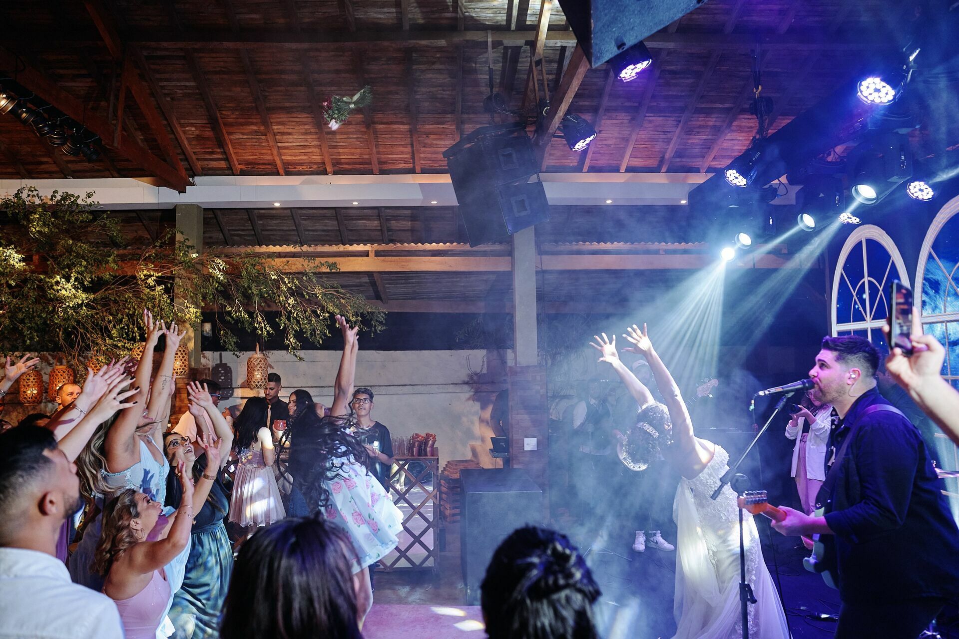 Foto Nagila e Hugo - Lindo casamento no campo - Imagem 190