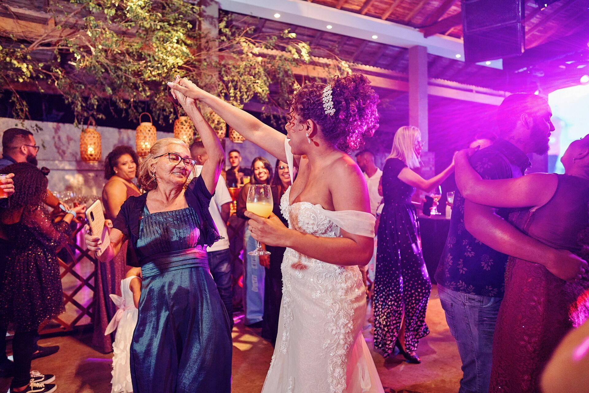 Foto Nagila e Hugo - Lindo casamento no campo - Imagem 135