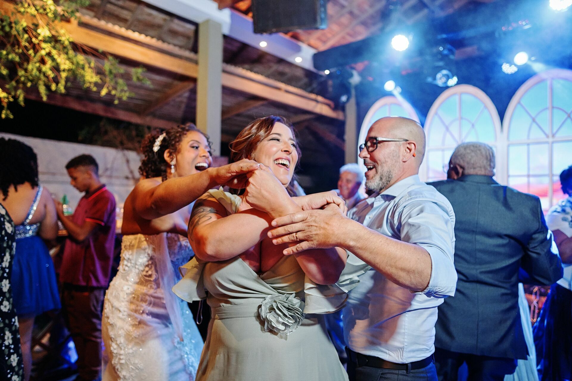 Foto Nagila e Hugo - Lindo casamento no campo - Imagem 147