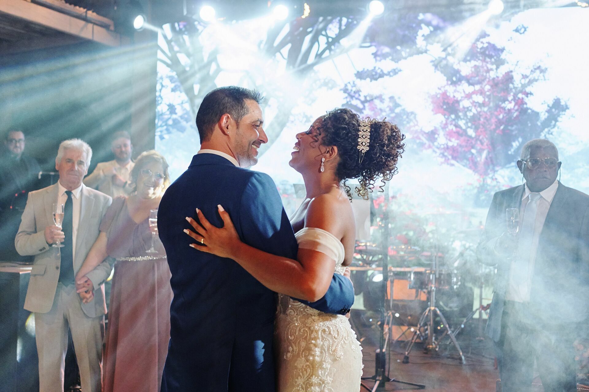 Foto Nagila e Hugo - Lindo casamento no campo - Imagem 130