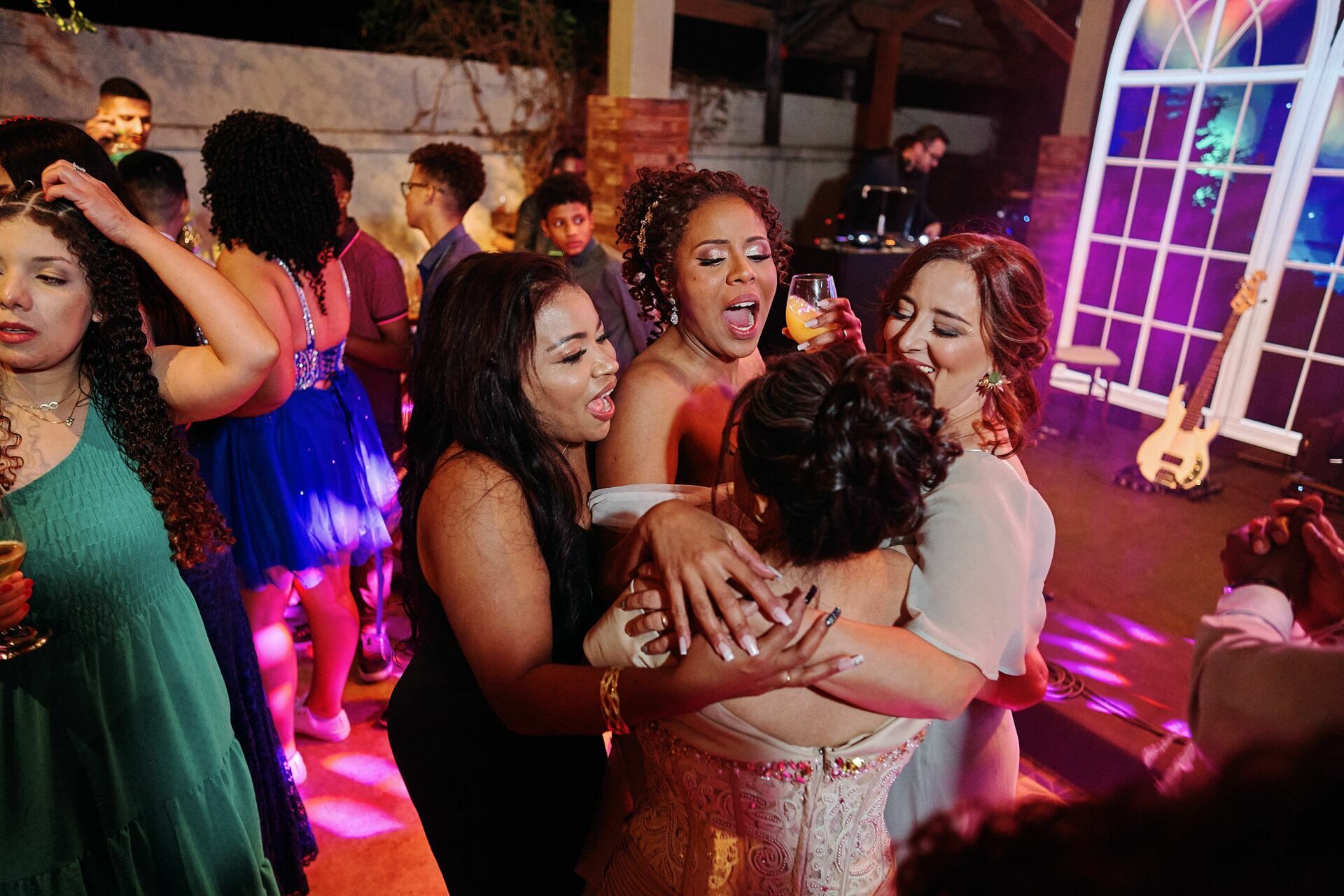 Foto Nagila e Hugo - Lindo casamento no campo - Imagem 139