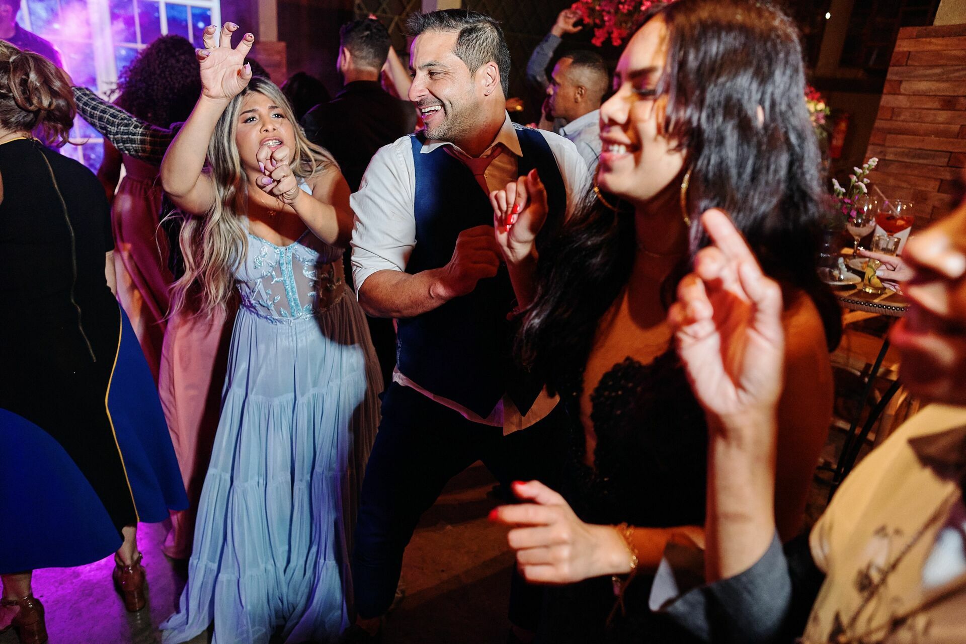 Foto Nagila e Hugo - Lindo casamento no campo - Imagem 187