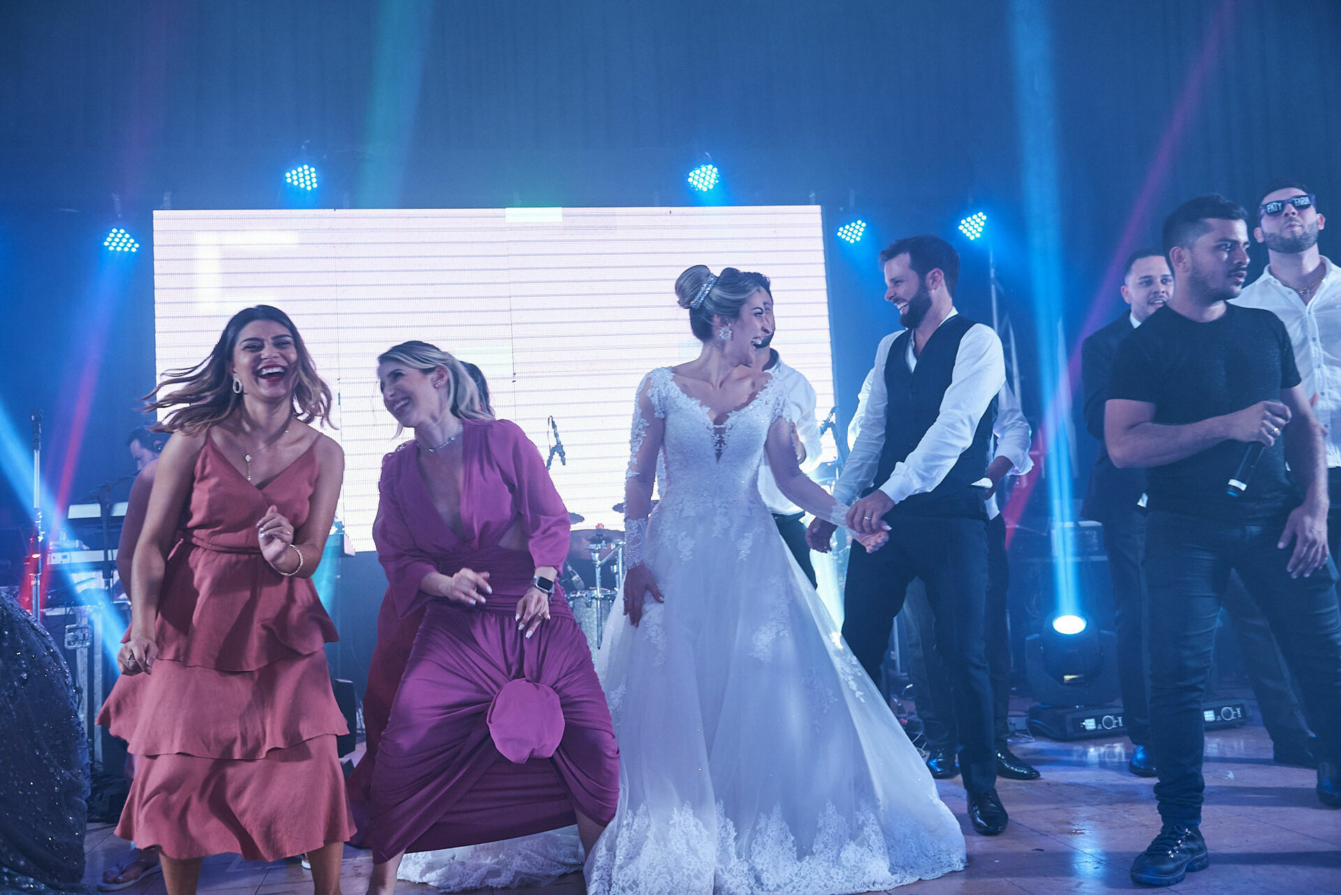 Foto Stefani e Herbi - Lindo casamento em Pirajuí - SP - Imagem 181
