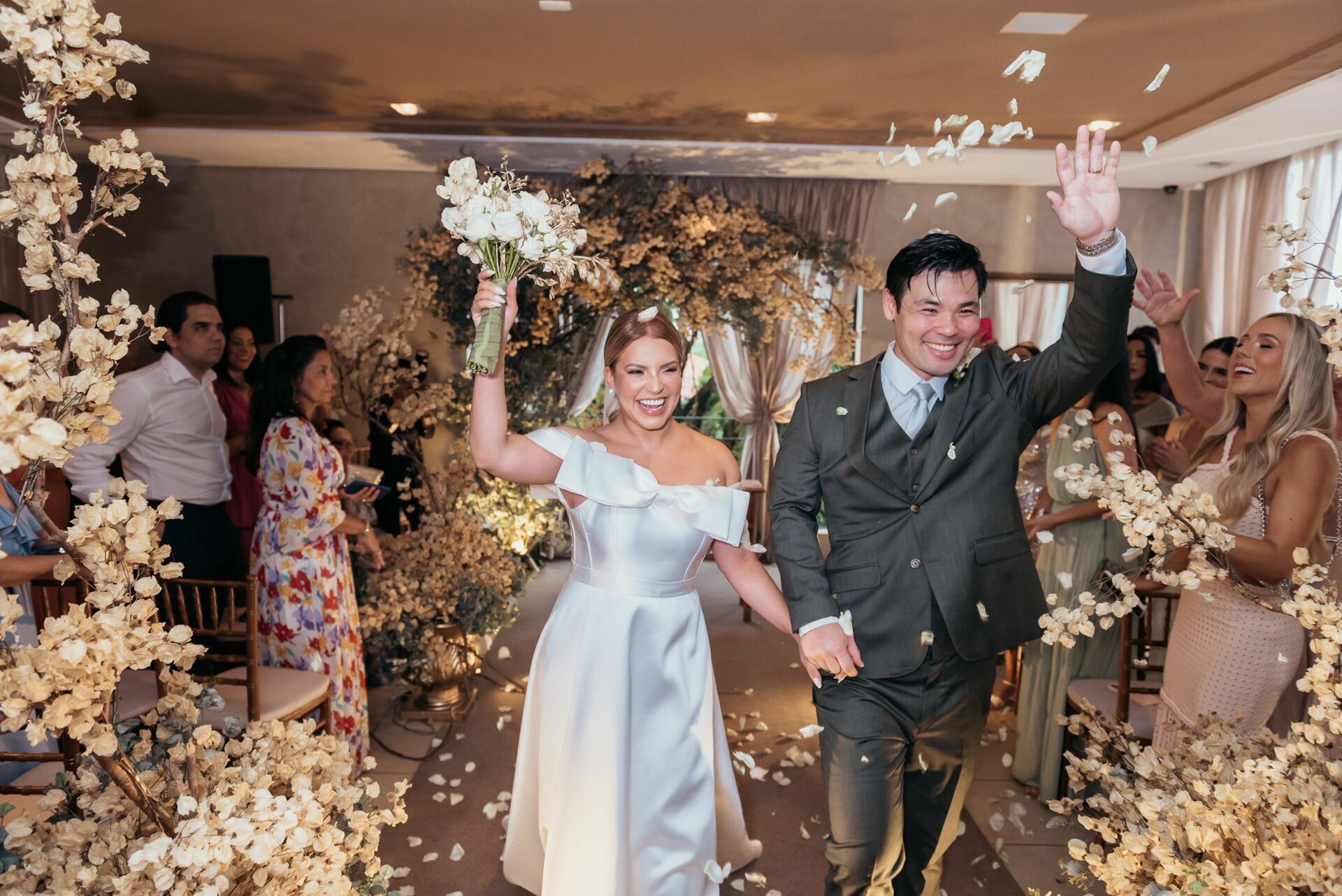 Foto Caroline & Alex - Casamento perfeito no La Terrasse - Bauru- SP - Imagem 28