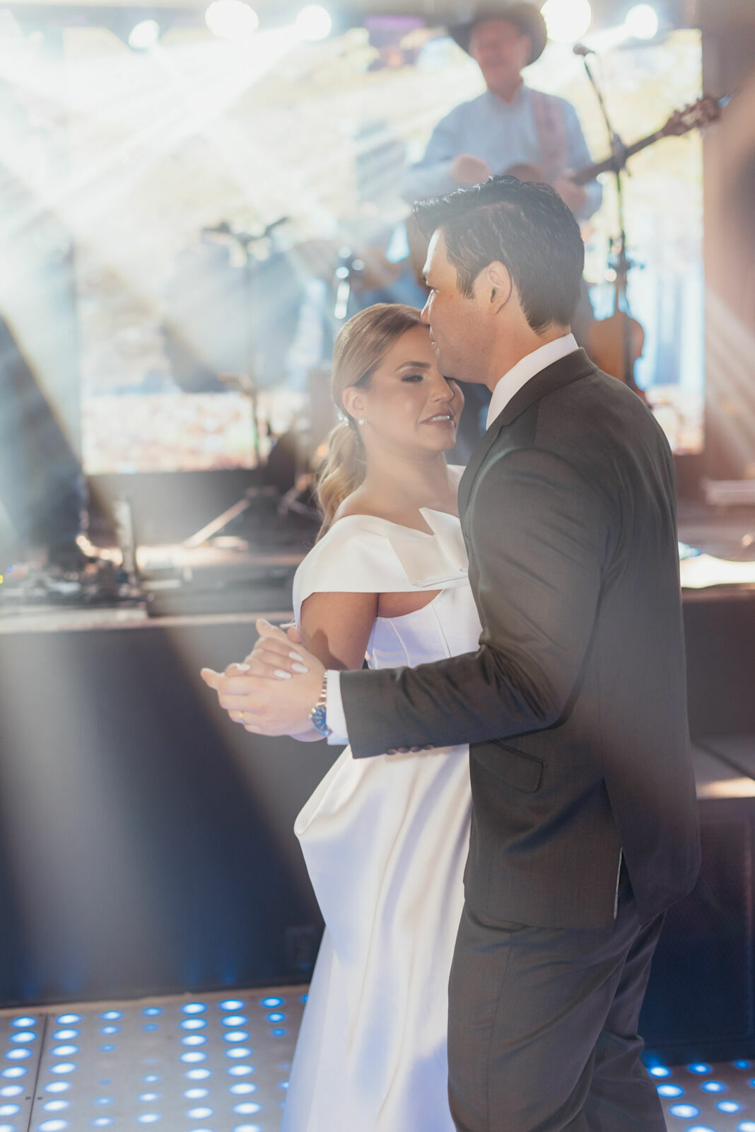 Foto Caroline & Alex - Casamento perfeito no La Terrasse - Bauru- SP - Imagem 45