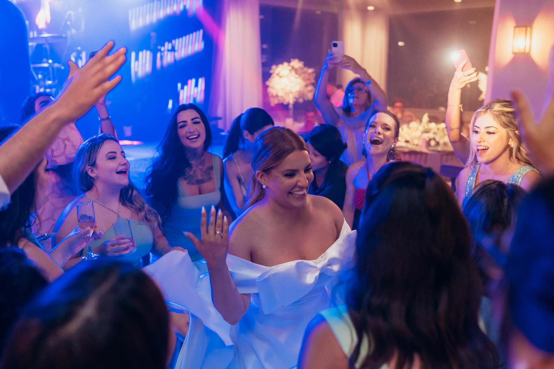 Foto Caroline & Alex - Casamento perfeito no La Terrasse - Bauru- SP - Imagem 53