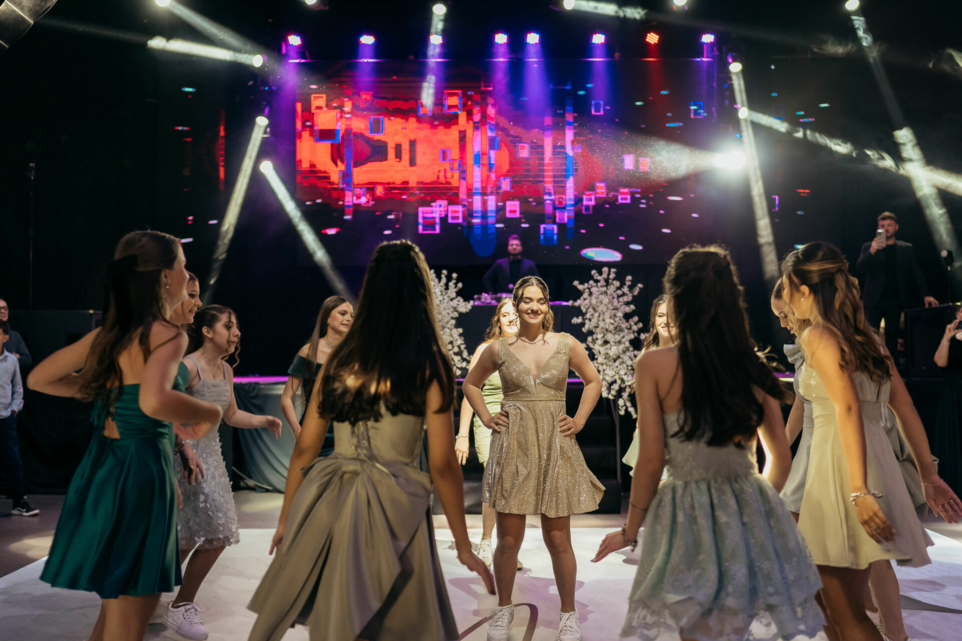 Foto Manu 15 Anos - Imagem 54