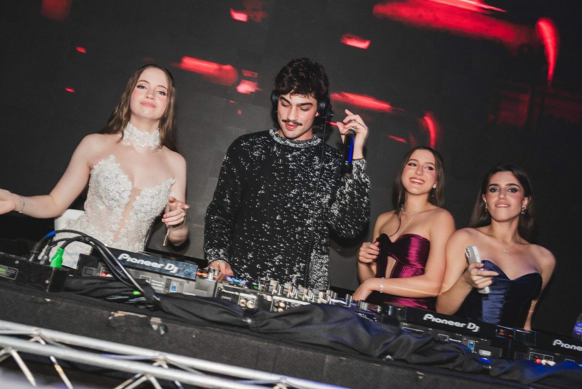 Foto Gabi Dare 18 anos - Imagem 94