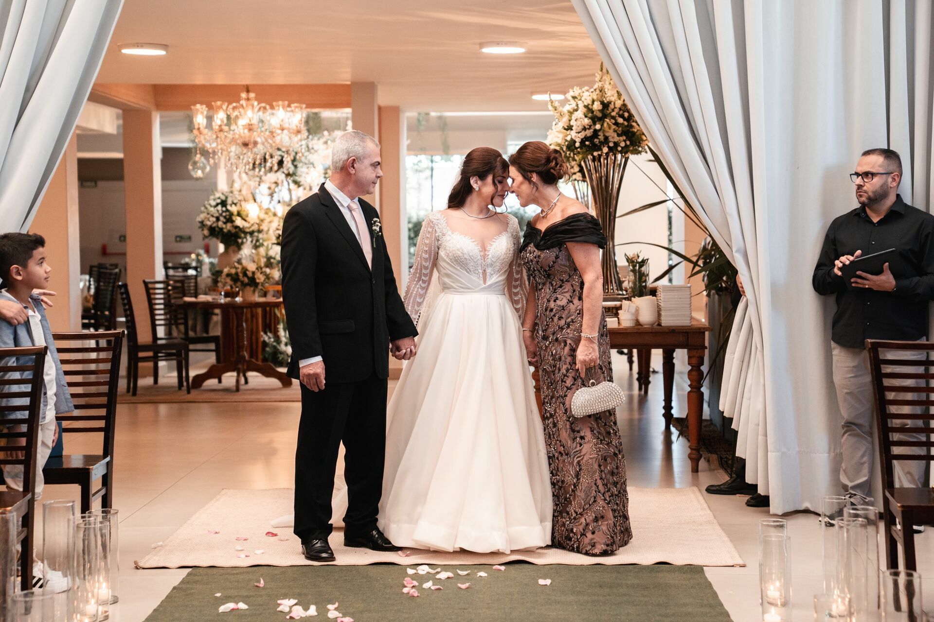 Foto Victoria e Guilherme - Wedding day  - Imagem 28